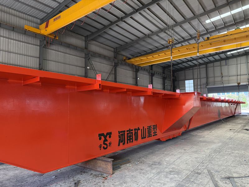 河北邯鄲某鋼鐵貿(mào)易商，2025年已在我公司采購(gòu)四臺(tái)MG通用門(mén)式起重機(jī)，我公司根據(jù)客戶的實(shí)際使用工況，按需設(shè)計(jì)制作，滿足客戶的要求。